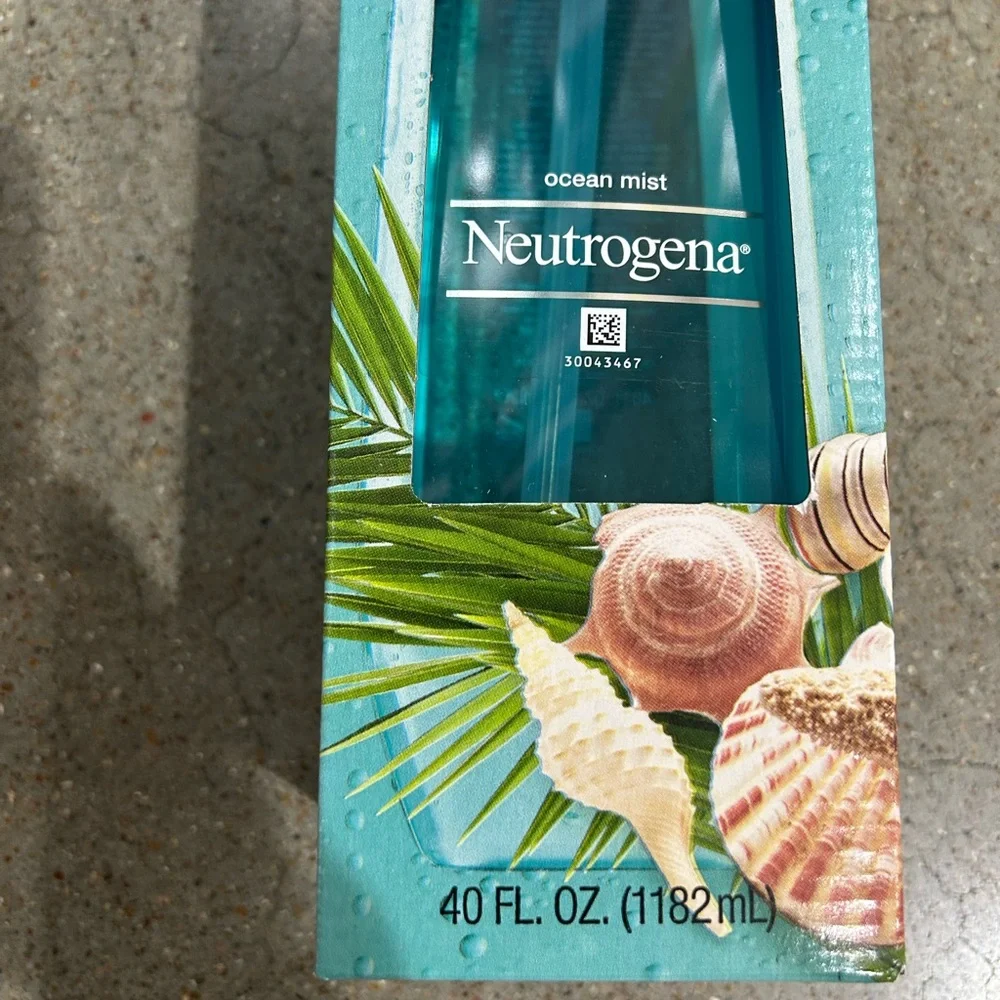 New 40 fl oz Neutrogena Rain Bath Shower & Bath Gel Ocean Mist
